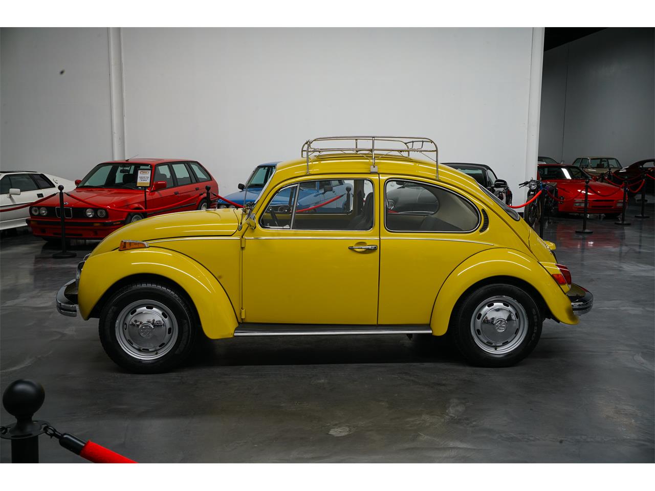 Volkswagen-Super-beetle-1972-Texas-Yellow-Black