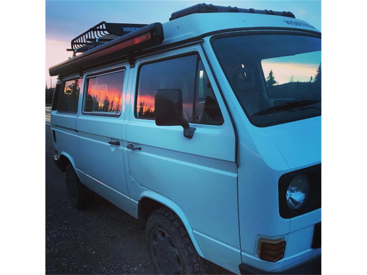 Volkswagen-Syncro-1986-White-Brown-13