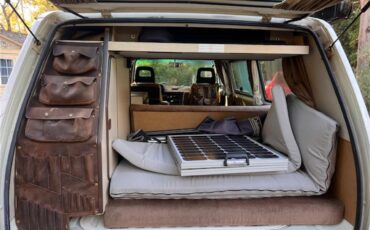 Volkswagen-Syncro-1986-White-Brown-17