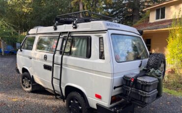 Volkswagen-Syncro-1986-White-Brown-18