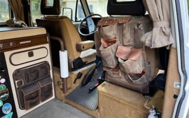 Volkswagen-Syncro-1986-White-Brown-19