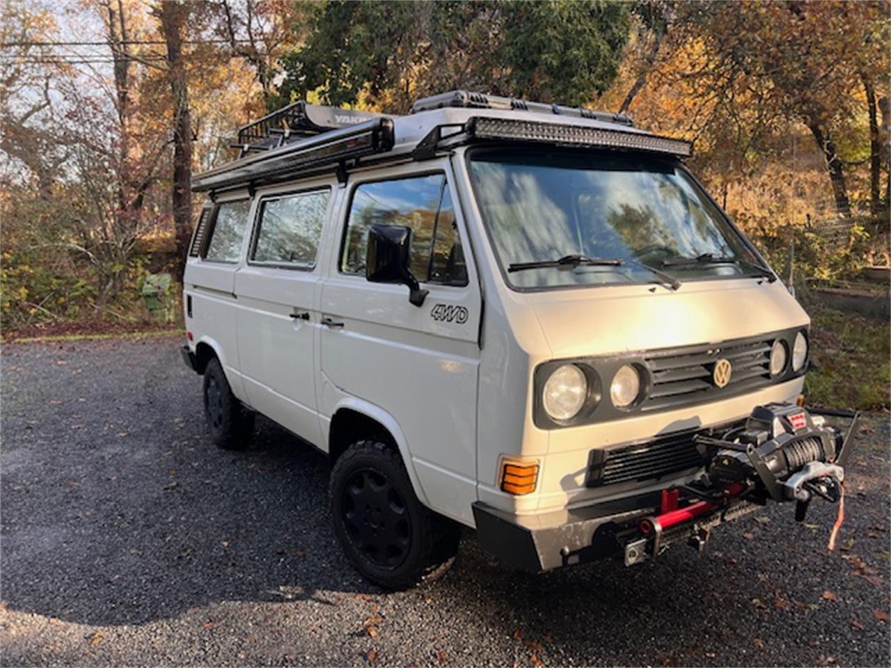 Volkswagen-Syncro-1986-White-Brown-7