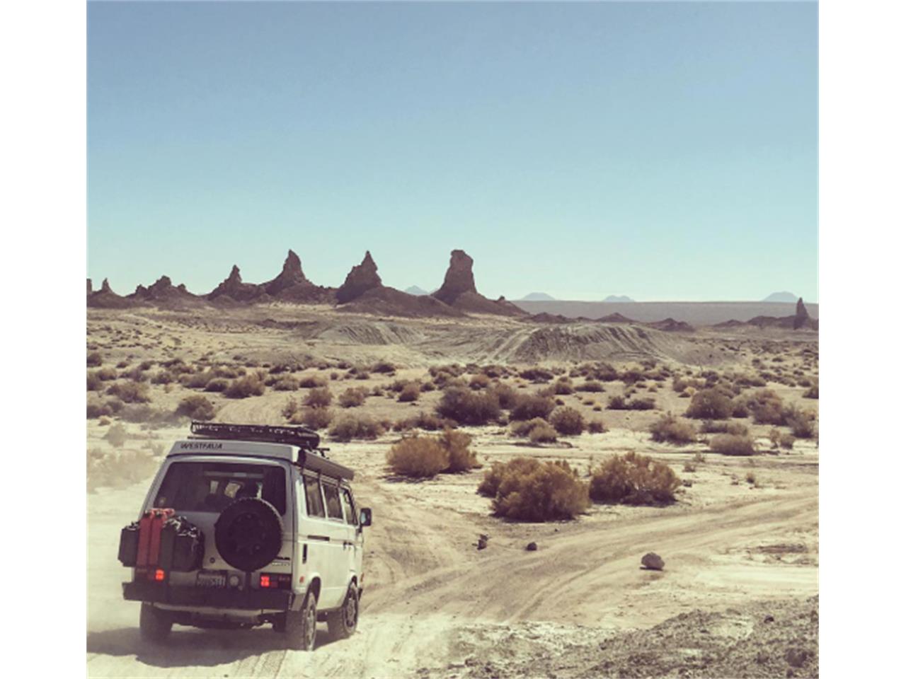 Volkswagen-Syncro-1986-White-Brown-8