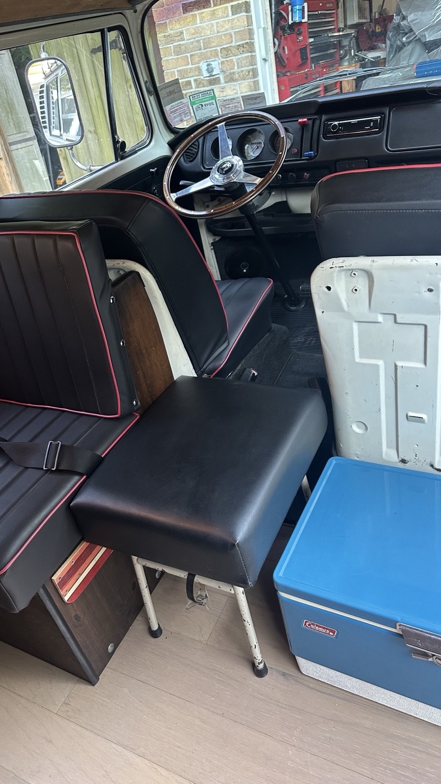 Volkswagen-Transporter-1972-15