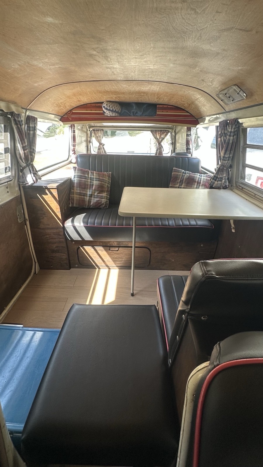 Volkswagen-Transporter-1972-18
