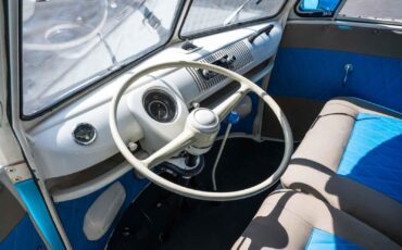 Volkswagen-Transporter-Bus-1973-Bus-10
