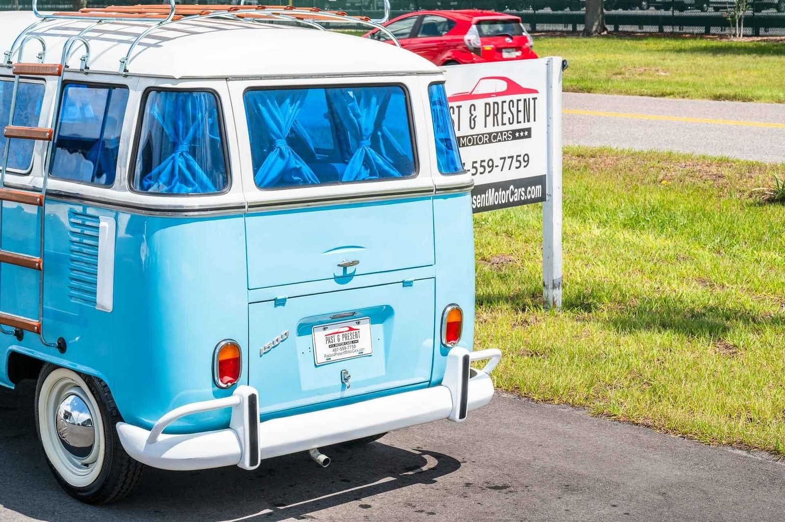 Volkswagen-Transporter-Bus-1973-Bus-14