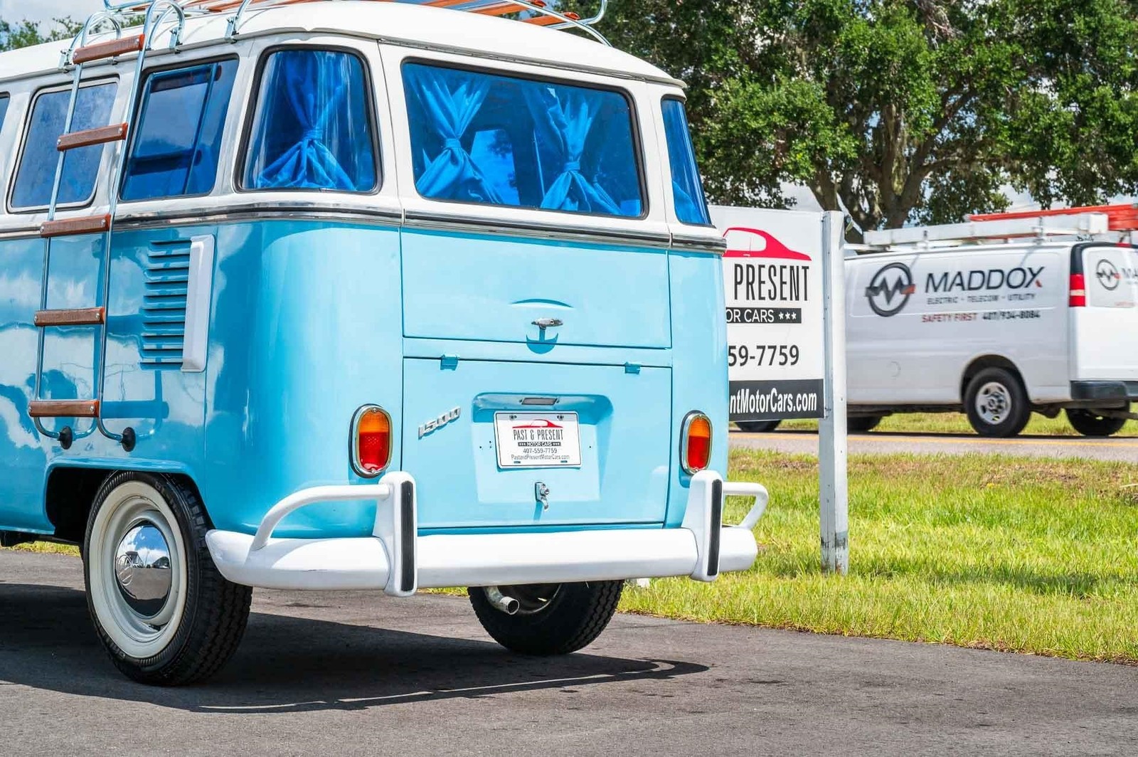 Volkswagen-Transporter-Bus-1973-Bus-15