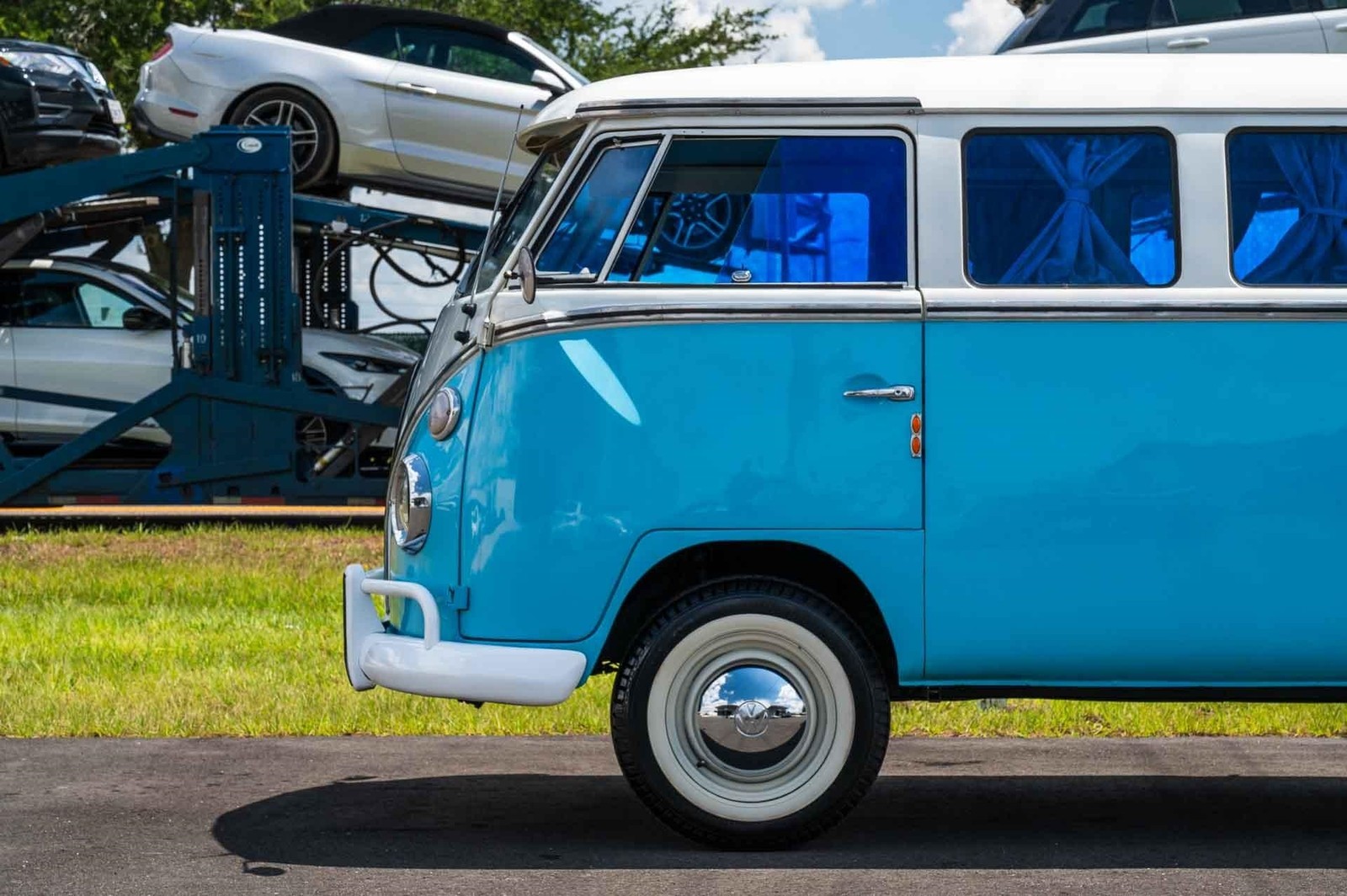 Volkswagen-Transporter-Bus-1973-Bus-18