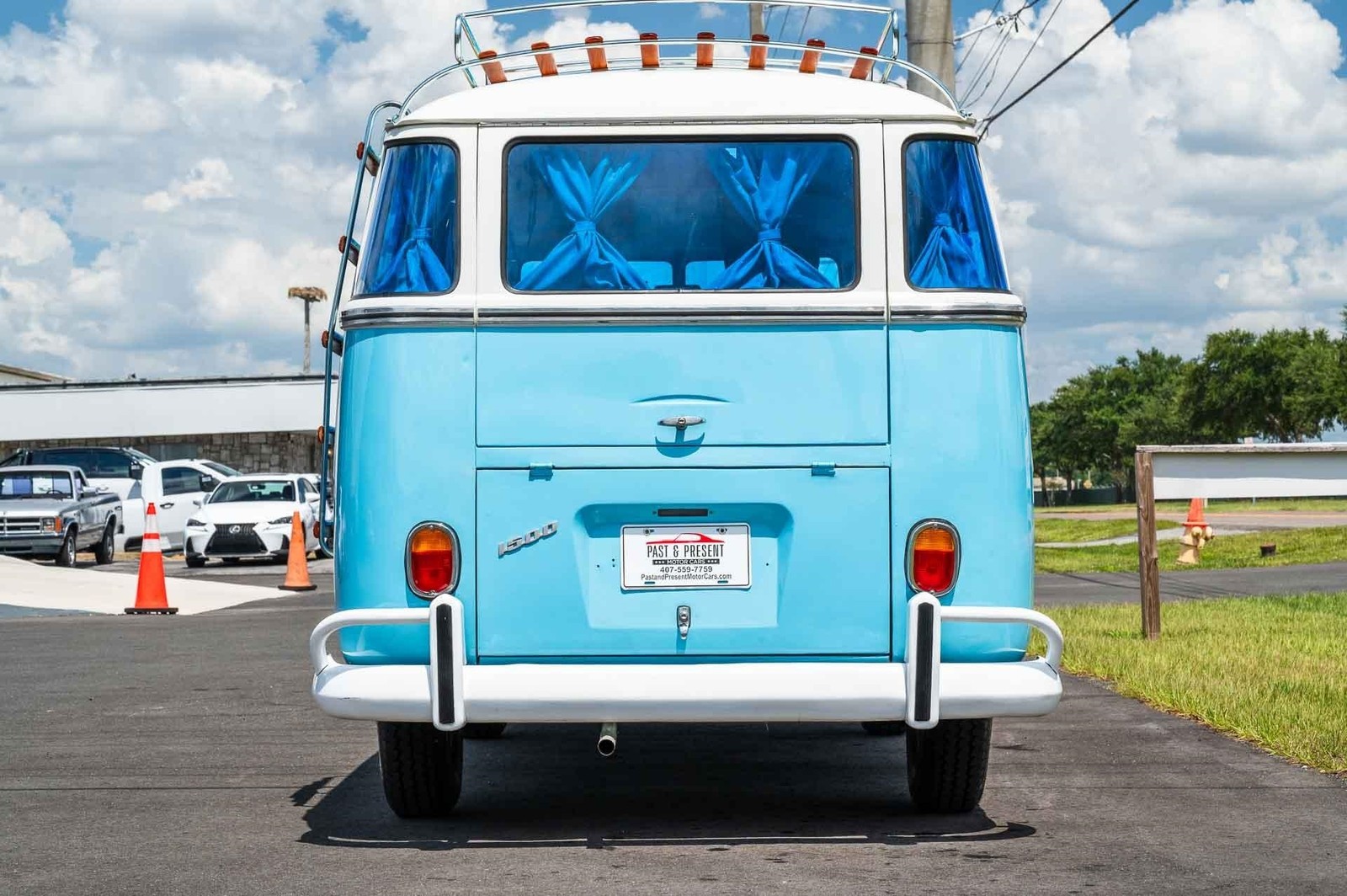 Volkswagen-Transporter-Bus-1973-Bus-22