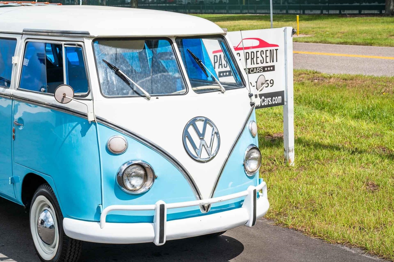 Volkswagen-Transporter-Bus-1973-Bus-27