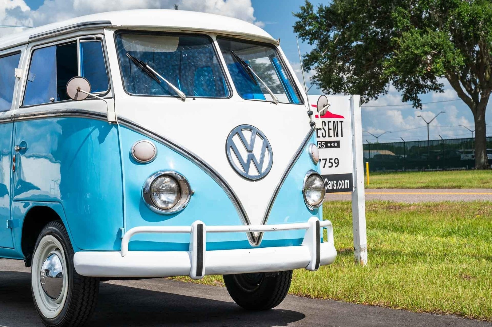 Volkswagen-Transporter-Bus-1973-Bus-28