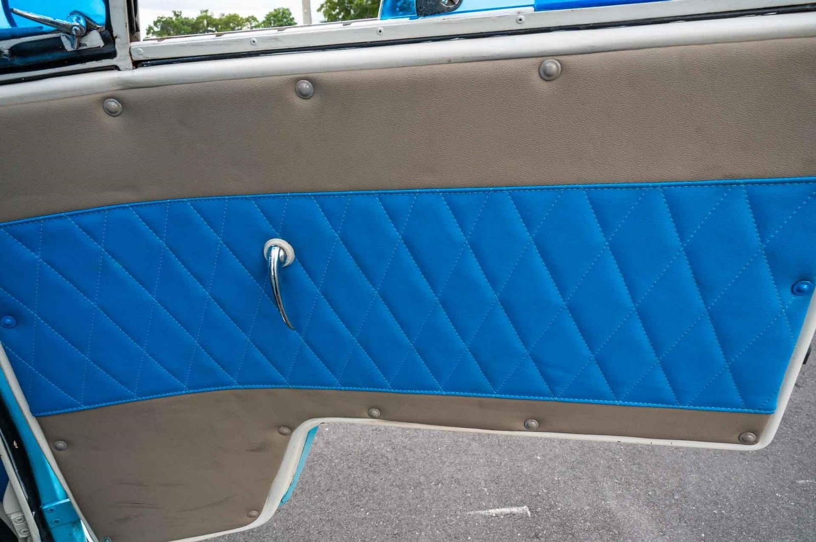 Volkswagen-Transporter-Bus-1973-Bus-39