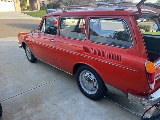 Volkswagen-Type-3-1972-Orange-16