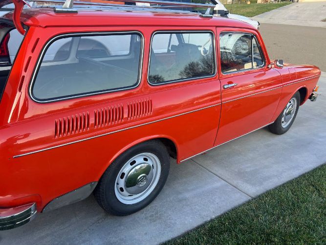 Volkswagen-Type-3-1972-Orange-17