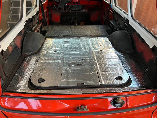 Volkswagen-Type-3-1972-Orange-3