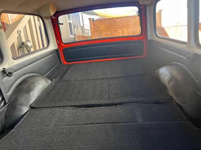 Volkswagen-Type-3-1972-Orange-9