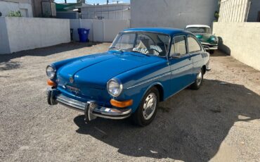 Volkswagen-Type-4-1972-Fastback