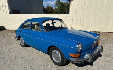 Volkswagen-Type-4-1972-Fastback-6