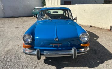 Volkswagen-Type-4-1972-Fastback-7