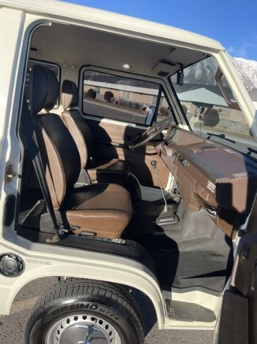 Volkswagen-Vanagon-1982-1
