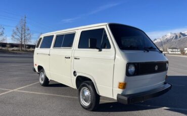 Volkswagen-Vanagon-1982-6