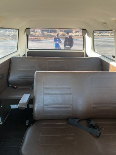 Volkswagen-Vanagon-1982-8