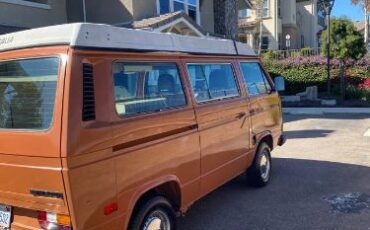Volkswagen-Vanagon-1982-Brown-16