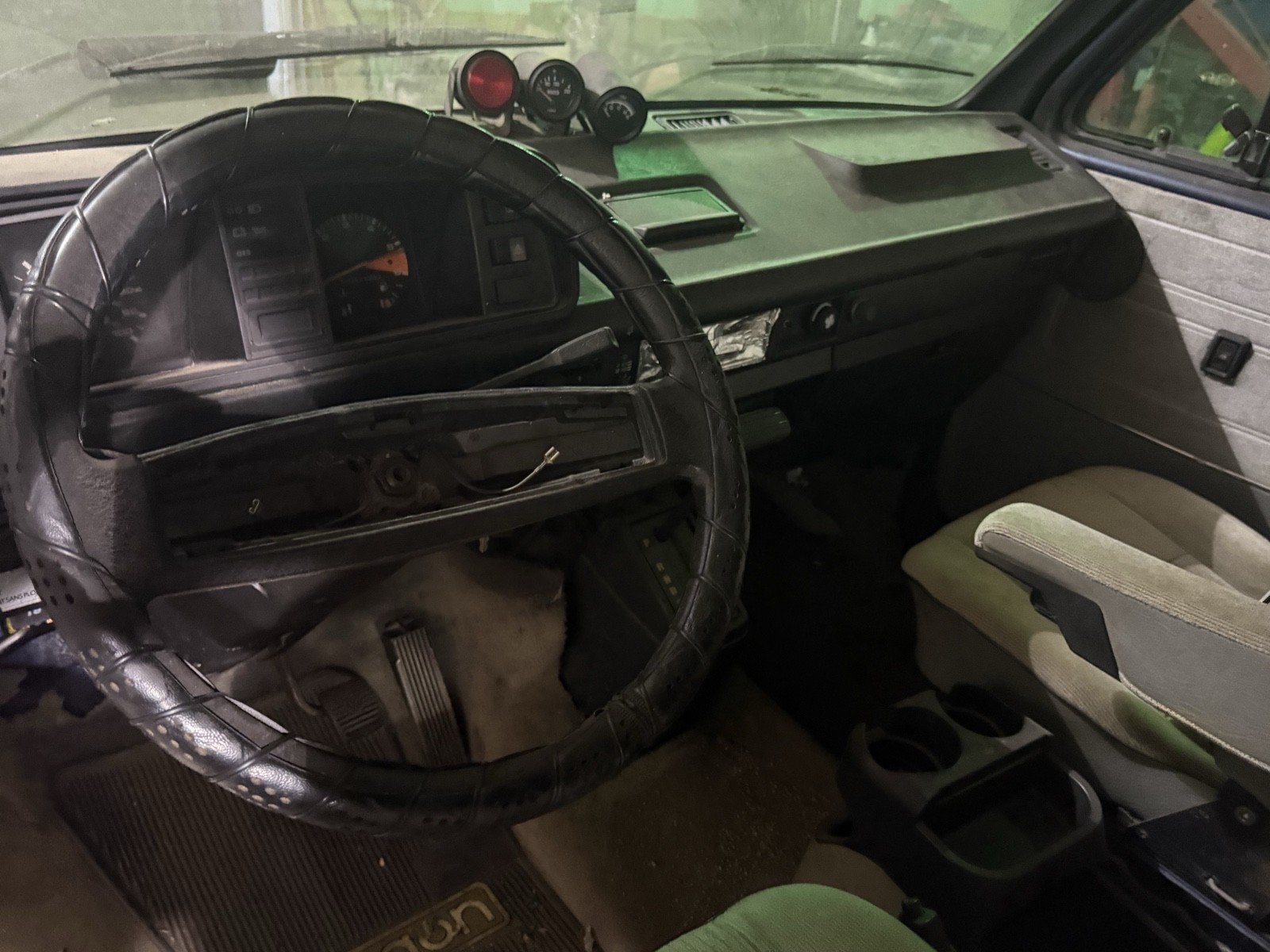 Volkswagen-Vanagon-1991-11
