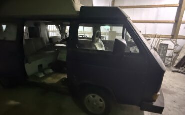 Volkswagen-Vanagon-1991-21