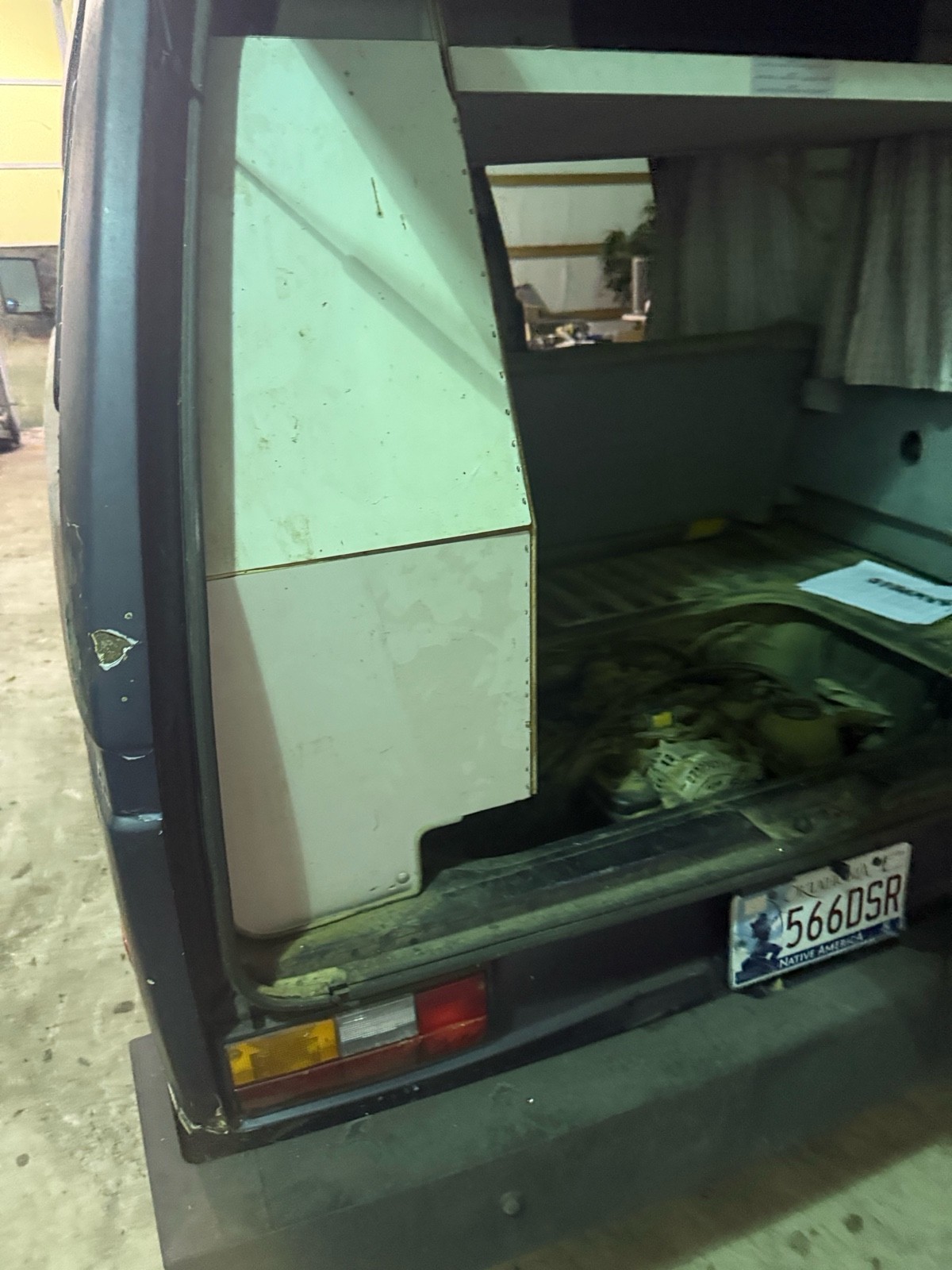 Volkswagen-Vanagon-1991-23