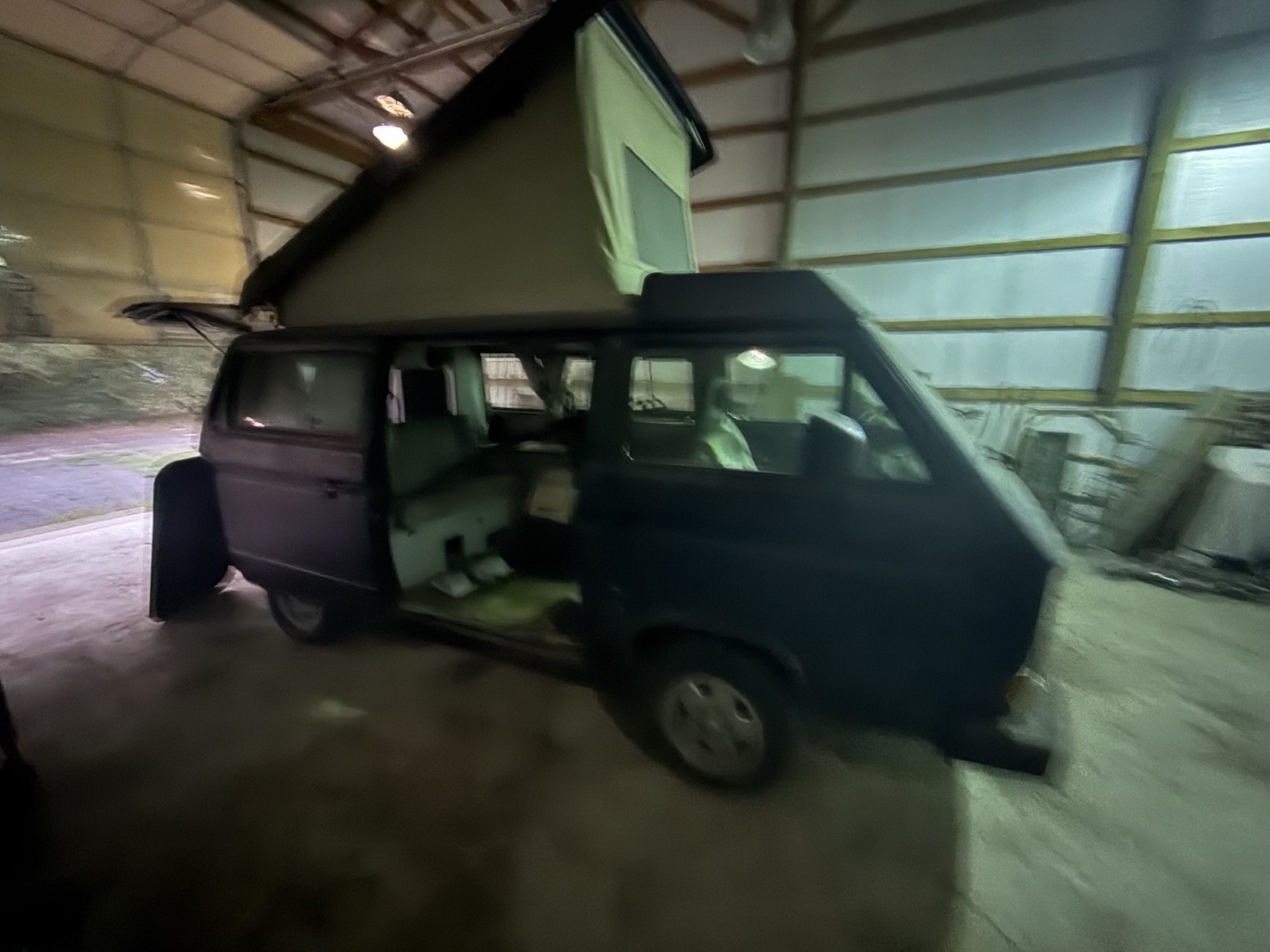 Volkswagen-Vanagon-1991-24