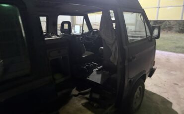 Volkswagen-Vanagon-1991-4
