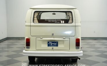 Volkswagen-Westfalia-Camper-1973-Van-24