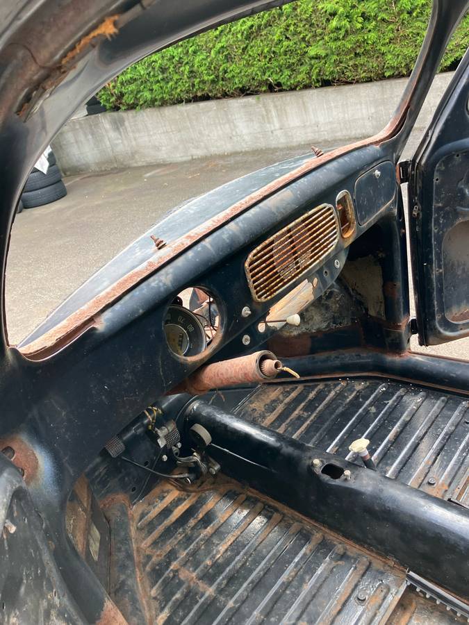 Volkswagen-beetle-1954-black-11