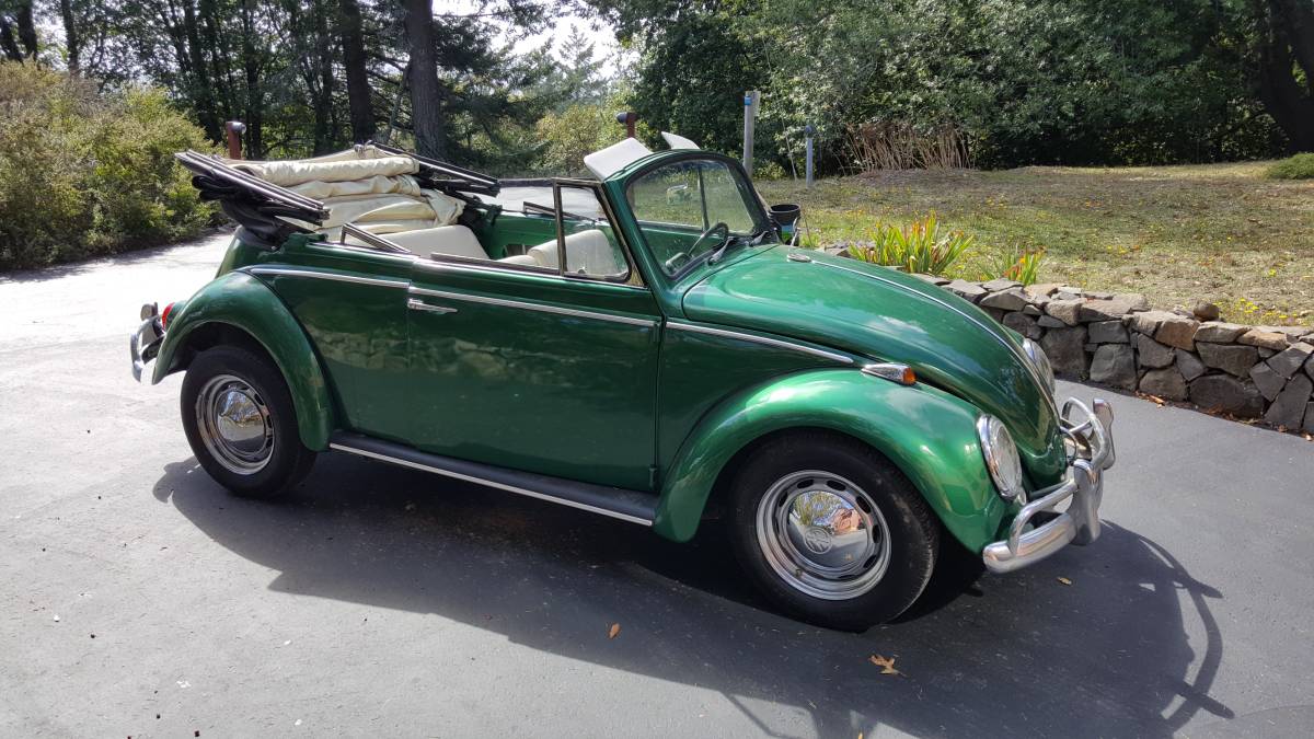 Volkswagen-beetle-1965-green-5