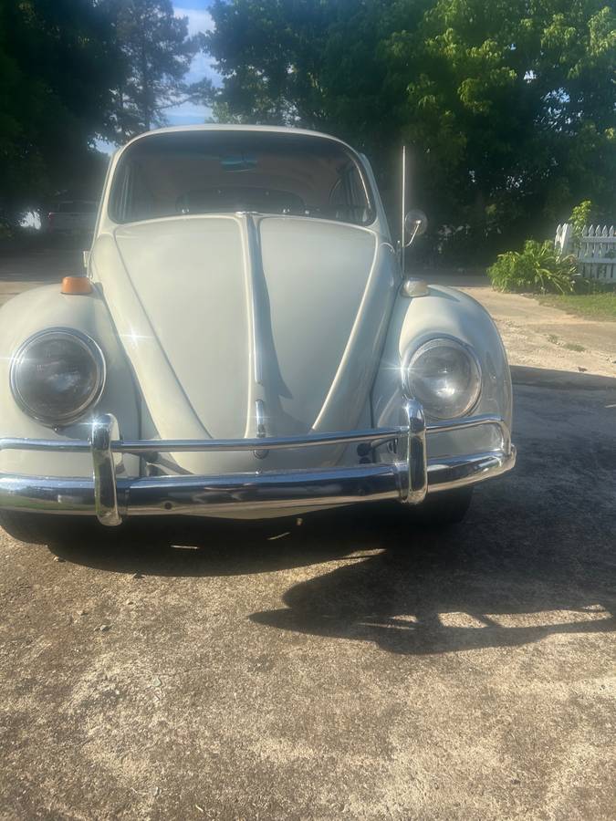 Volkswagen-beetle-1966-white-1