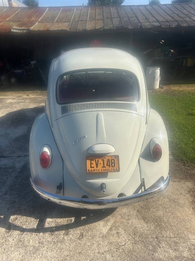 Volkswagen-beetle-1966-white-3