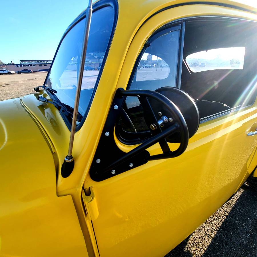 Volkswagen-beetle-1971-yellow-14