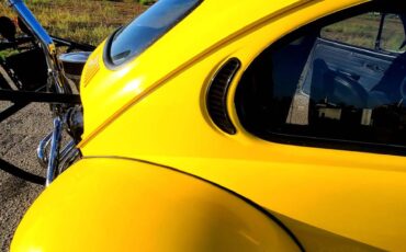 Volkswagen-beetle-1971-yellow-17