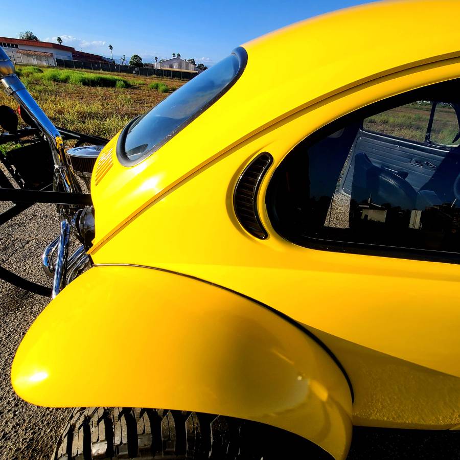 Volkswagen-beetle-1971-yellow-17