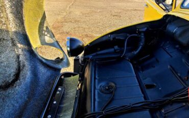 Volkswagen-beetle-1971-yellow