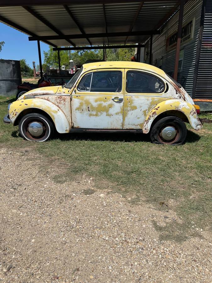 Volkswagen-beetle-1973-yellow