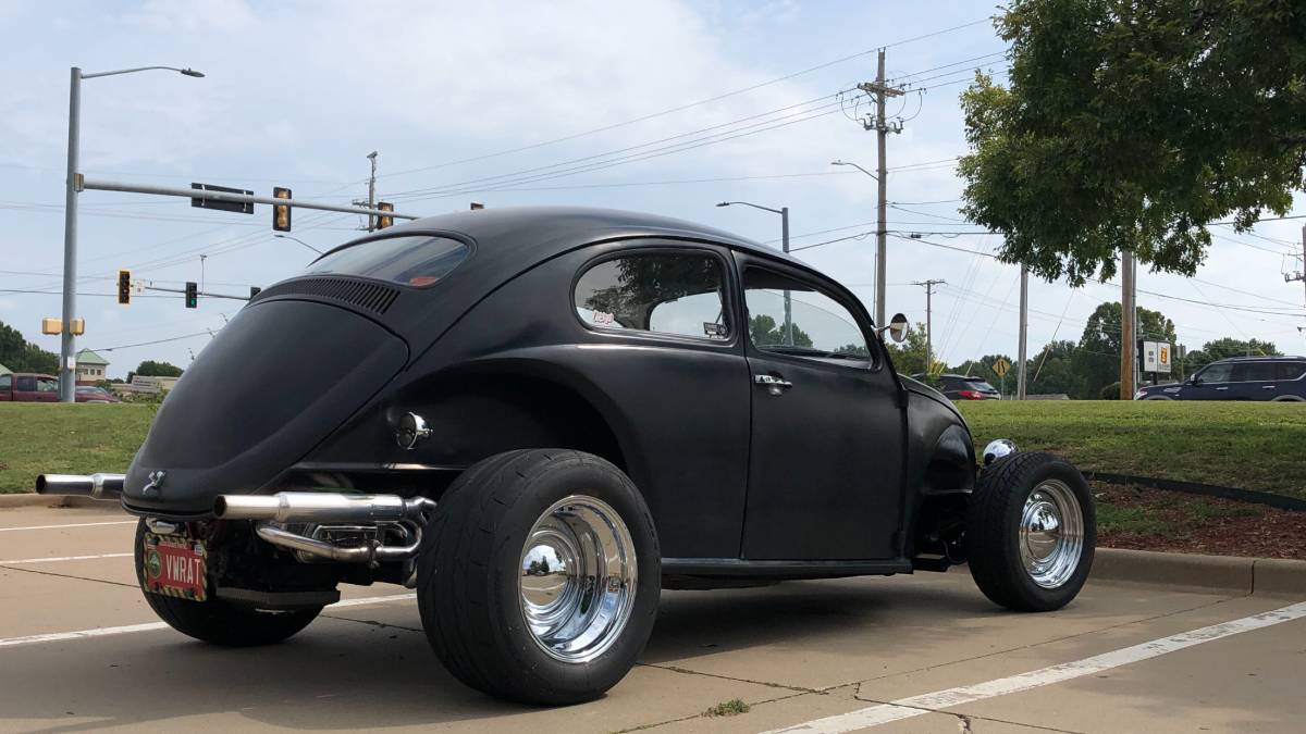 Volkswagen-beetle-1974-black-12
