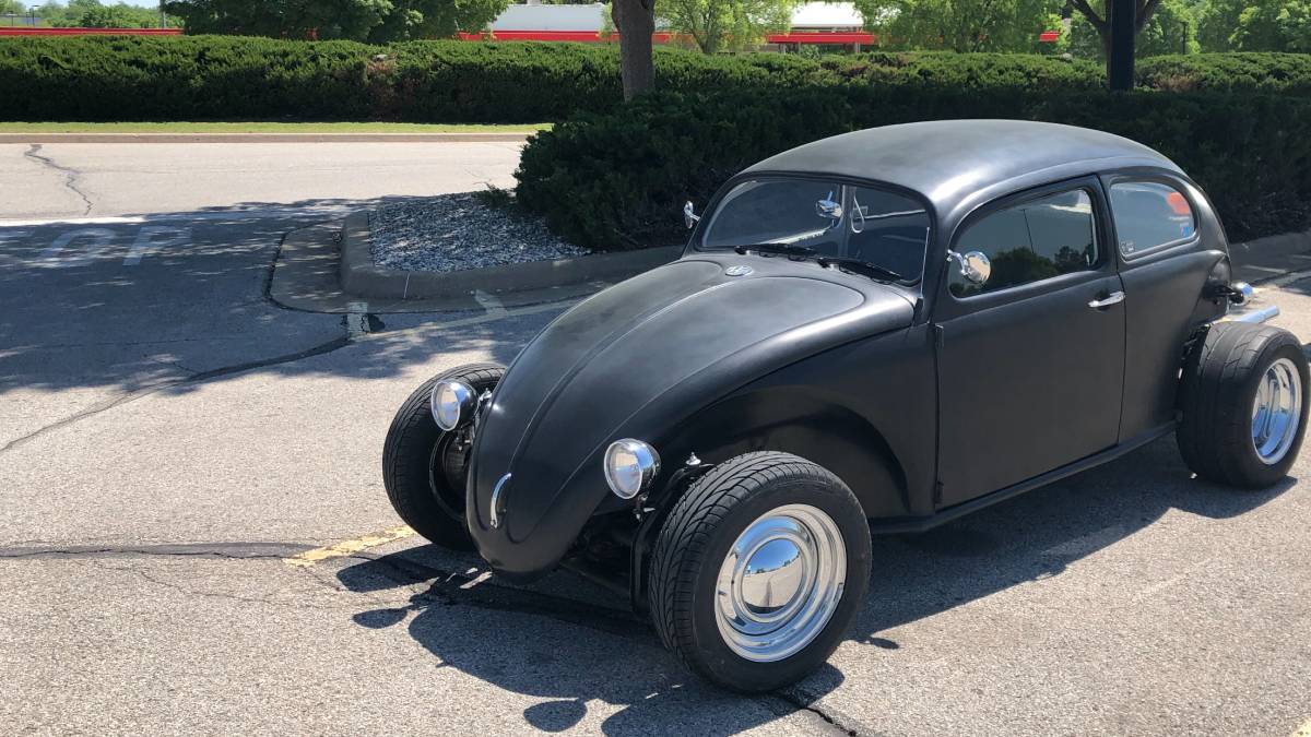 Volkswagen-beetle-1974-black-7