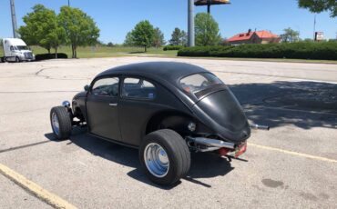 Volkswagen-beetle-1974-black-9