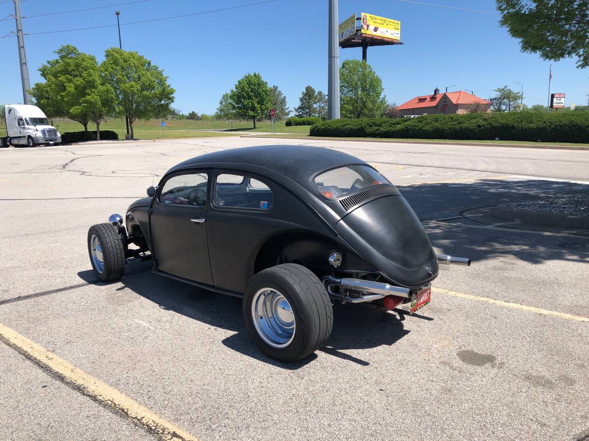 Volkswagen-beetle-1974-black-9