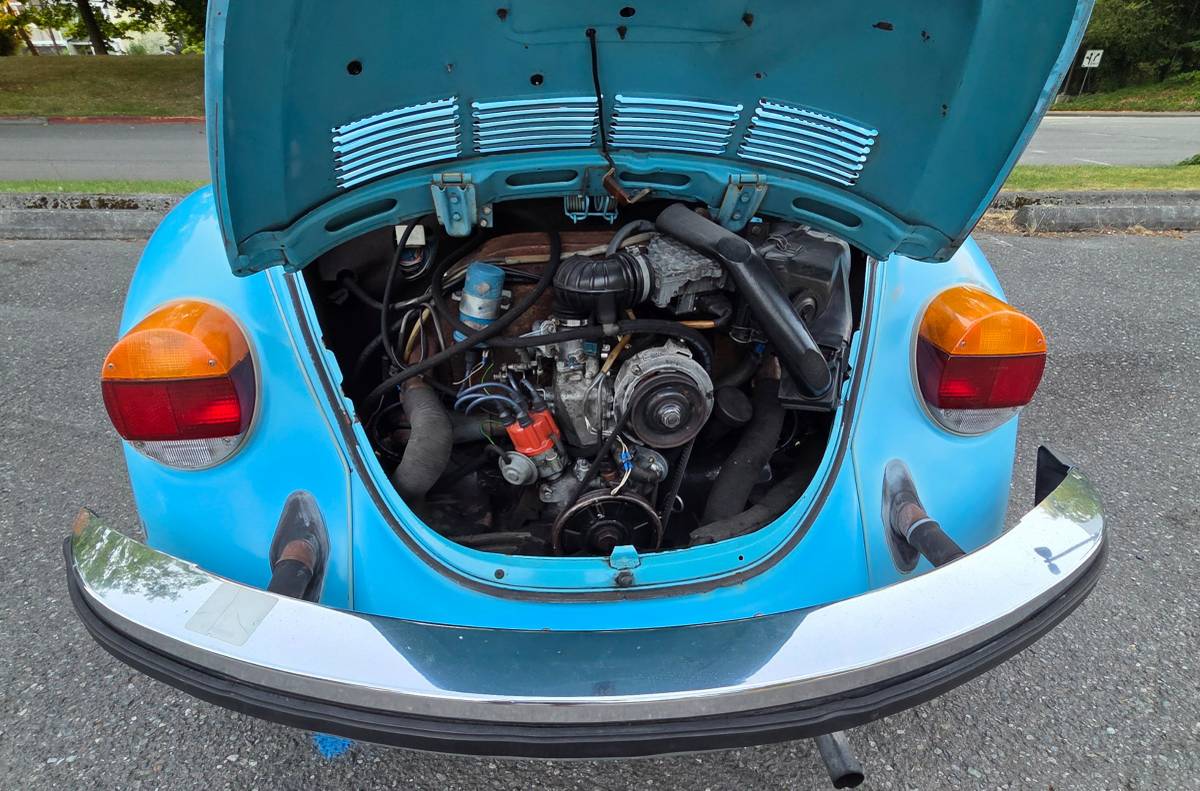 Volkswagen-beetle-1975-blue-4