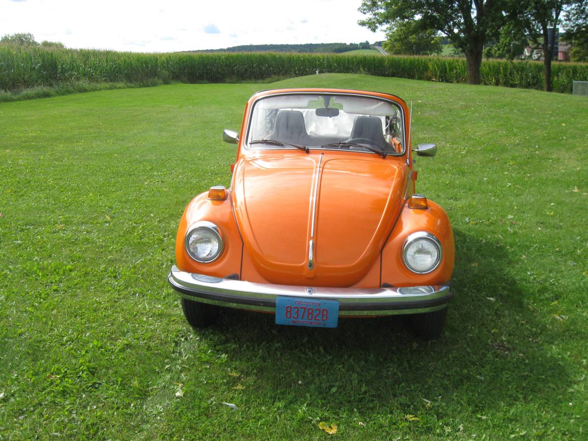 Volkswagen-beetle-1976-orange-1