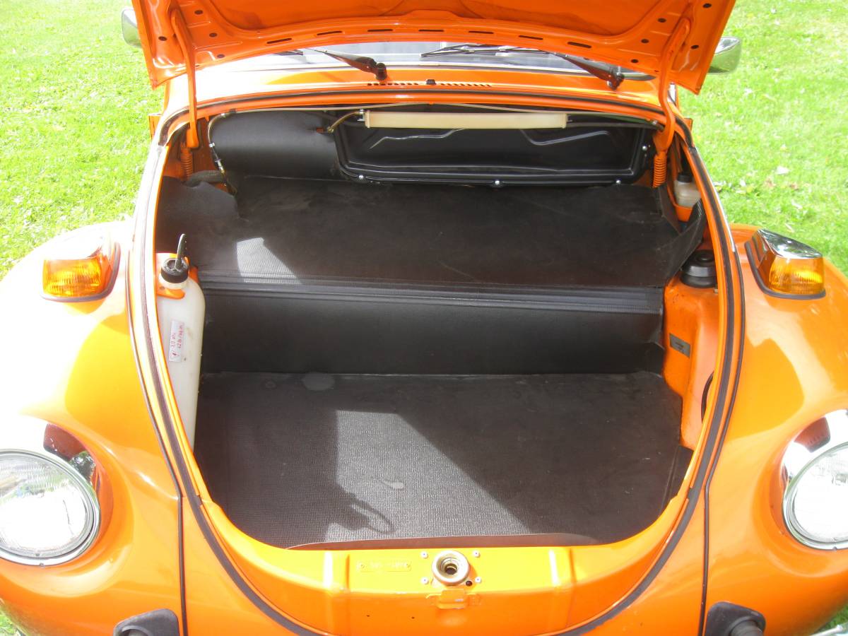 Volkswagen-beetle-1976-orange-5